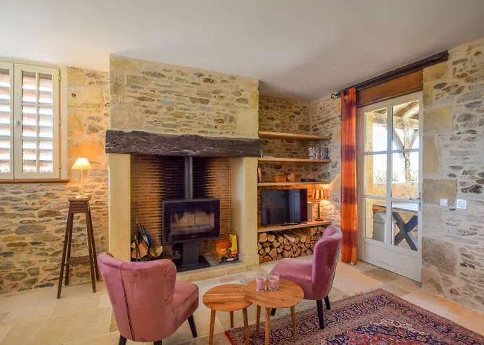 Cosy In St Medard D'excideuil With Pool Nyaraló